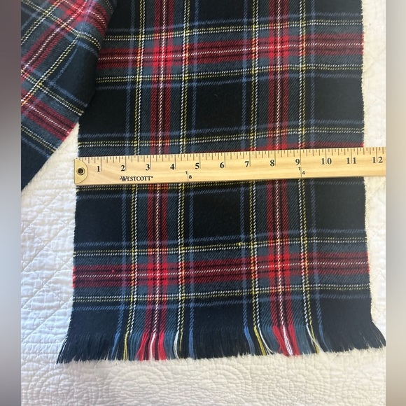 Vintage J. Crew Scarf. - Picture 4 of 5